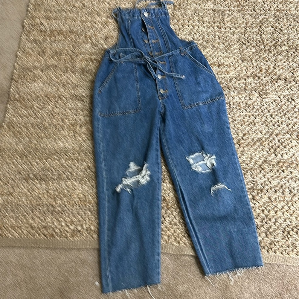 Size medium. Ankle length.